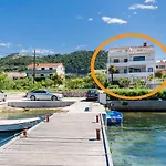 Near The Sea Barbat Apartman Barbat na Rabu