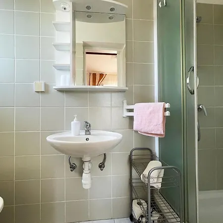 Apartment Near The Sea Barbat