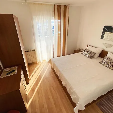 Apartment Near The Sea Barbat *