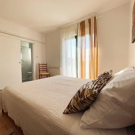 Apartment Near The Sea Barbat *