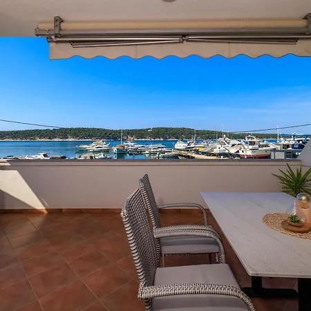 Near The Sea Barbat Apartamento Barbat na Rabu