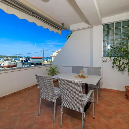 Near The Sea Barbat Apartamento