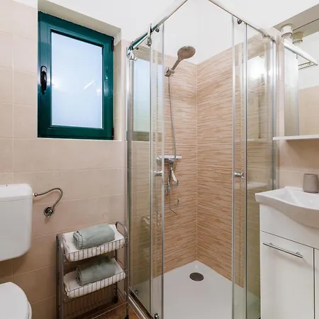 Near The Sea Barbat * Barbat na Rabu