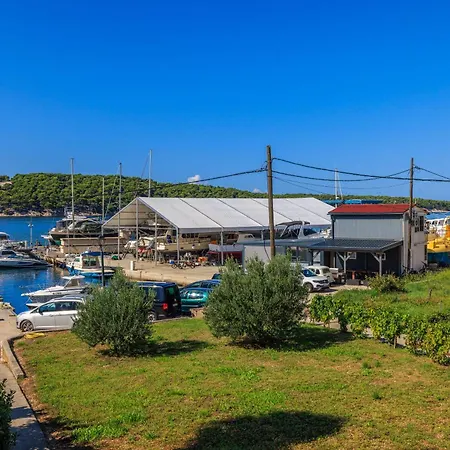 Near The Sea Barbat Apartamento