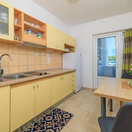 Near The Sea Barbat Apartamento Barbat na Rabu