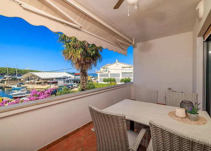 Near The Sea Barbat Apartamento Barbat na Rabu